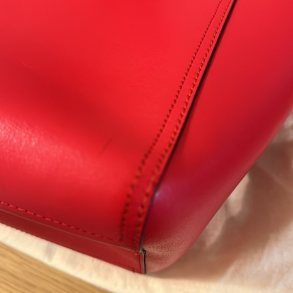 Authentic Tory Burch Red Parker - Picture 17 of 17